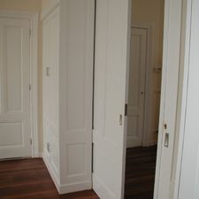 Gerenoveerde deuren kamer en suite