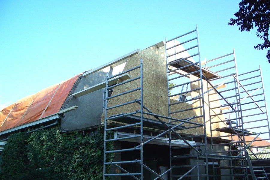 Hoogwerker nieuw dak in Portugaal